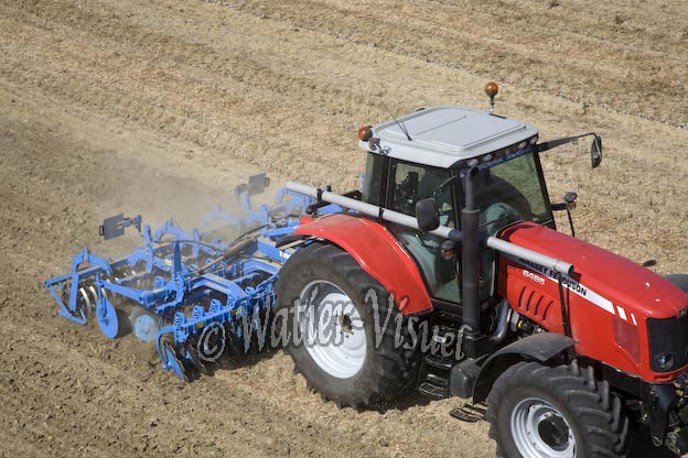 0864D300