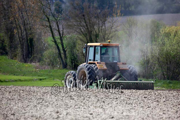 0944D900