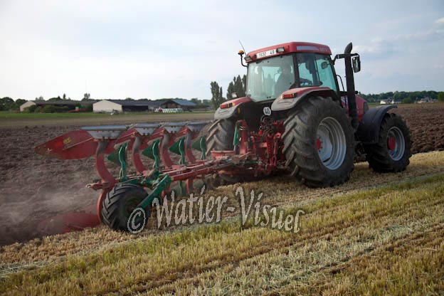 0947D276
