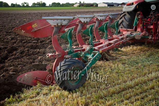 0947D350