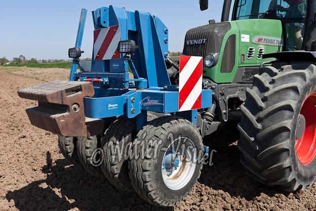 0971D104