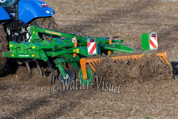 1018D270