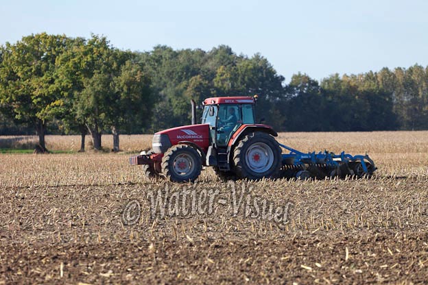 1020D915