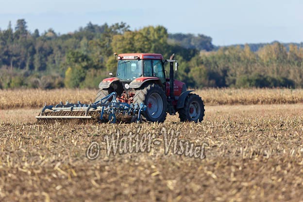 1020D929