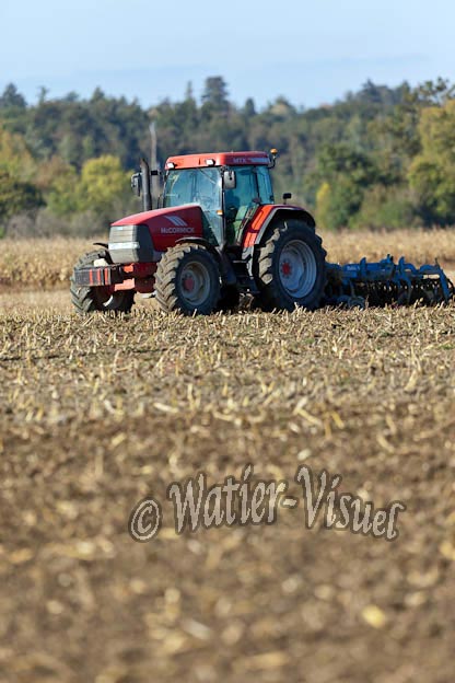 1020D930