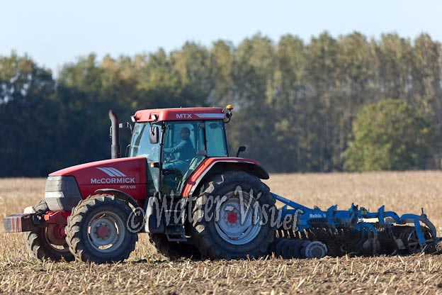1020D932