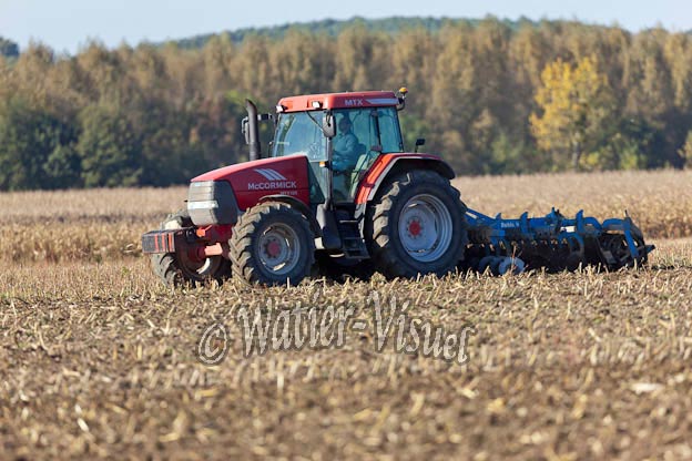 1020D935