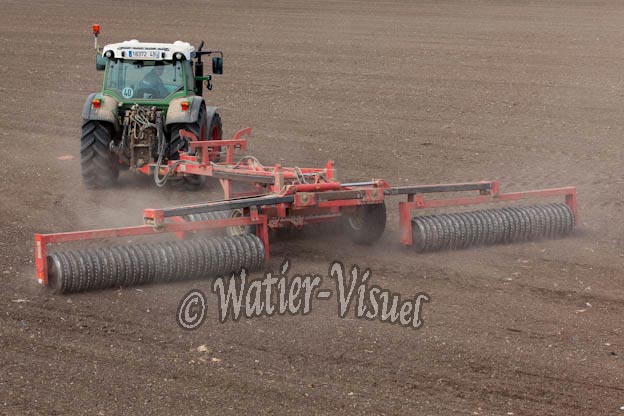 1033D122