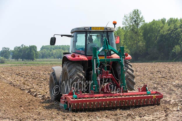 1038D115