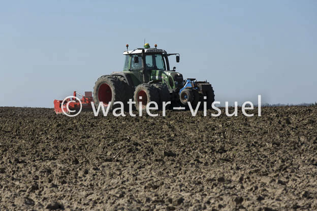 1083D793