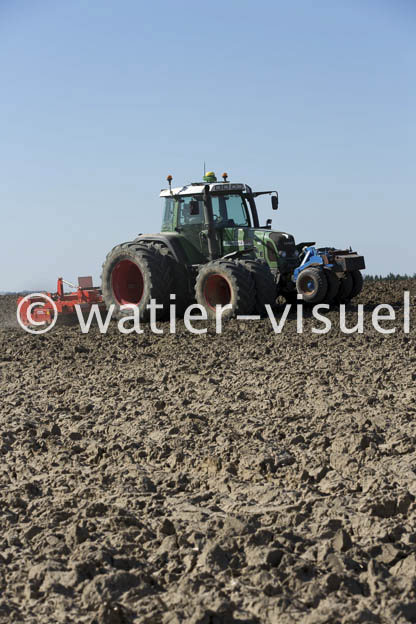 1083D808