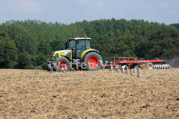 1085D953