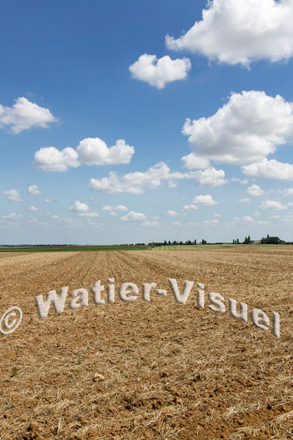 1086D703