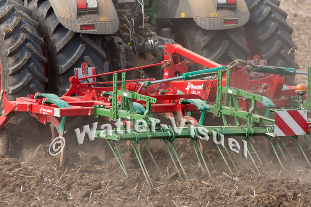 1099D320