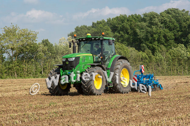 1115D590