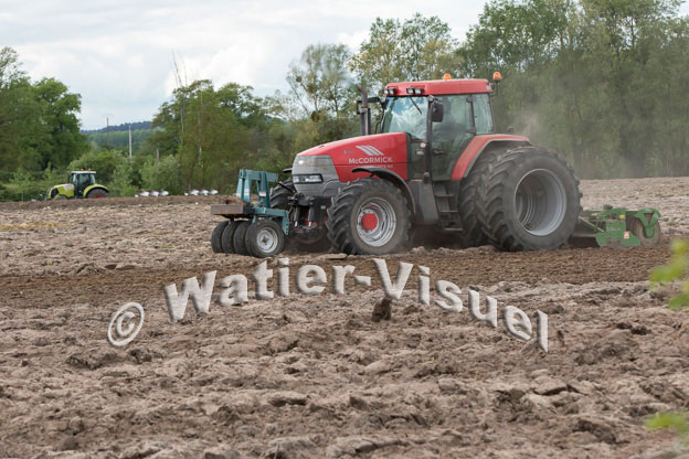 1115D750