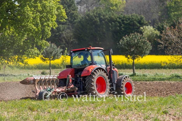 1140D104