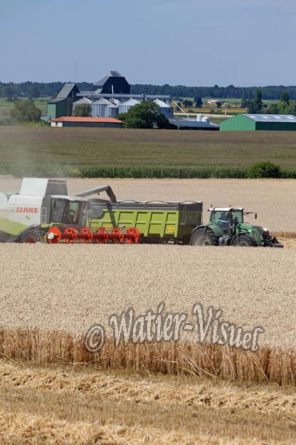 0995D758