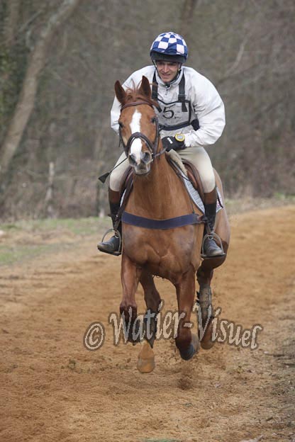 0898D909