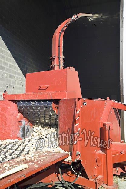 0553D277